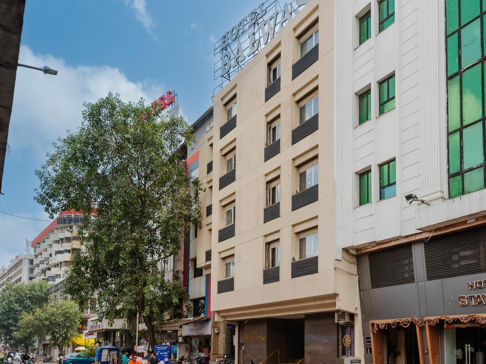 Hotel Balwas Súrat Exteriér fotografie